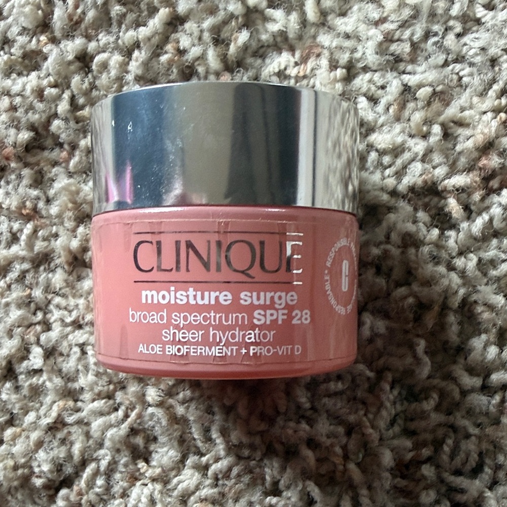 Clinique Makeup Collection - Purple, Green, Pink - Picture 14 of 16